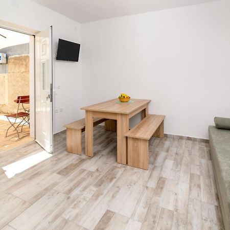 Apartmani Ajp Posedarje Eksteriør billede
